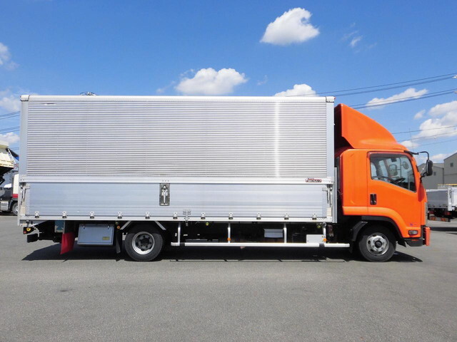 いすゞフォワードアルミウイング中型（4t）[写真05]