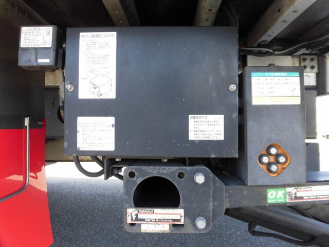 いすゞフォワードアルミウイング中型（4t）[写真09]