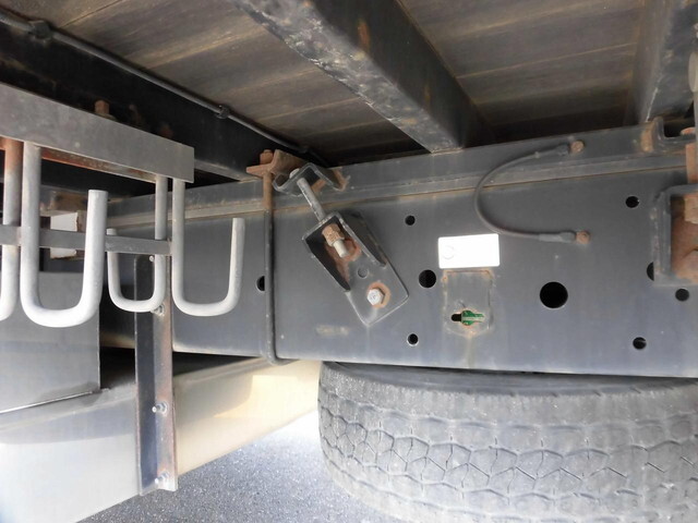 UDトラックスその他の車種アルミブロック大型（10t）[写真17]