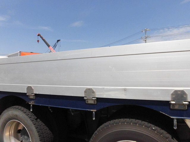 UDトラックスその他の車種アルミブロック大型（10t）[写真28]