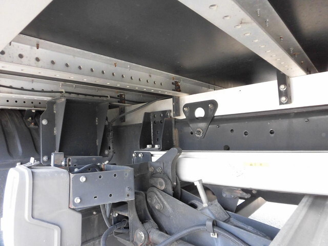 日野レンジャーアルミウイング中型（4t）[写真25]
