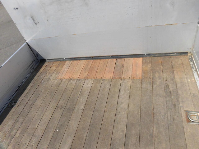 日野レンジャーアルミブロック中型（4t）[写真08]