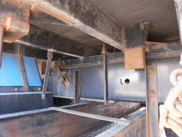 いすゞフォワードアルミブロック増トン（6t・8t）[写真14]