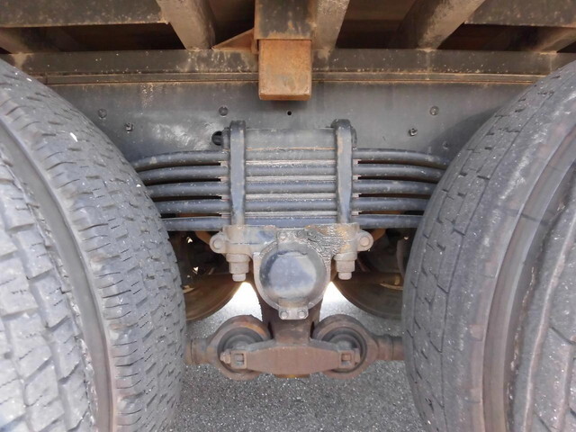 いすゞフォワードアルミブロック増トン（6t・8t）[写真15]