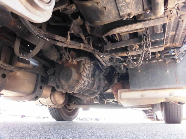 いすゞギガトレーラーヘッド（トラクターヘッド）大型（10t）[写真10]