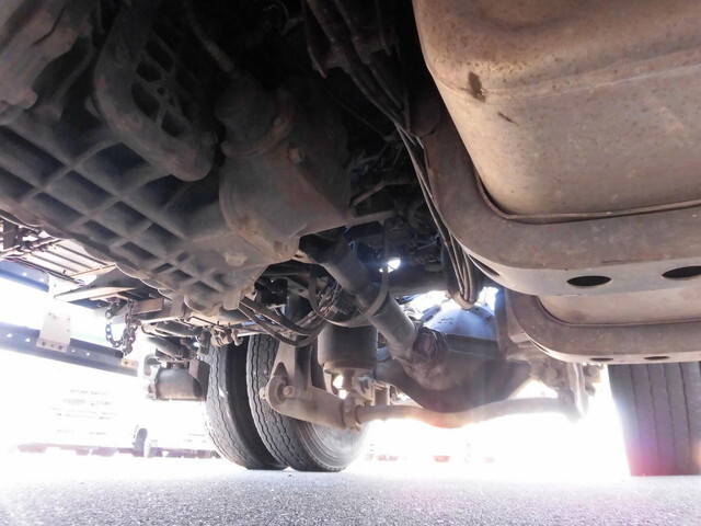 いすゞギガトレーラーヘッド（トラクターヘッド）大型（10t）[写真11]