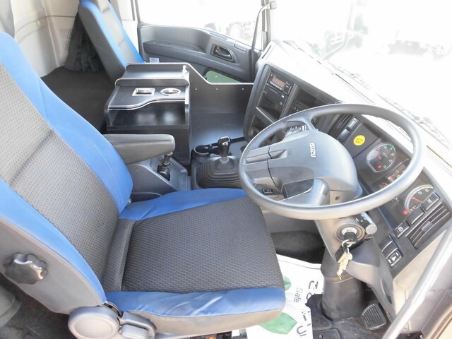 いすゞギガトレーラーヘッド（トラクターヘッド）大型（10t）[写真14]