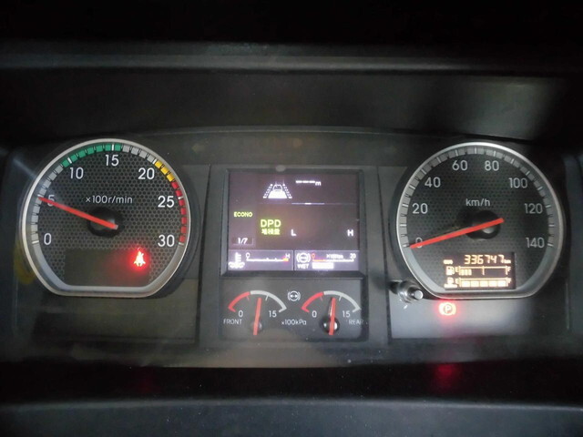 いすゞギガトレーラーヘッド（トラクターヘッド）大型（10t）[写真20]