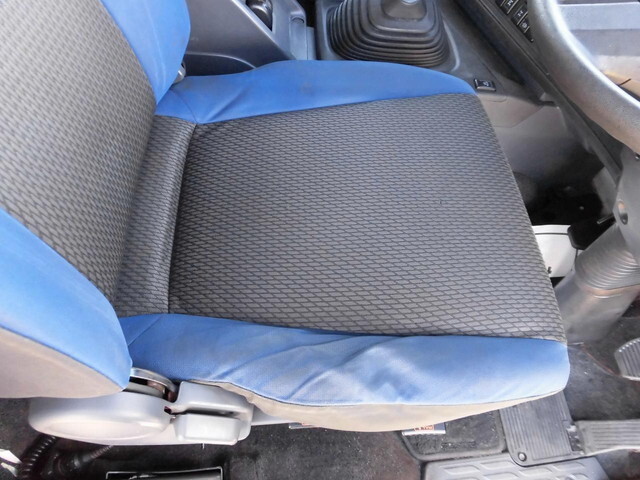 いすゞギガトレーラーヘッド（トラクターヘッド）大型（10t）[写真21]