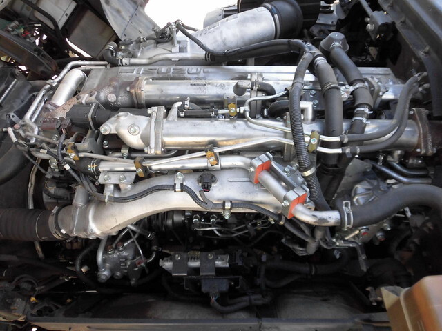 いすゞギガトレーラーヘッド（トラクターヘッド）大型（10t）[写真23]