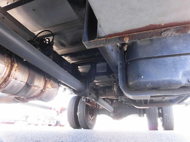 三菱ふそうファイターアルミウイング中型（4t）[写真11]