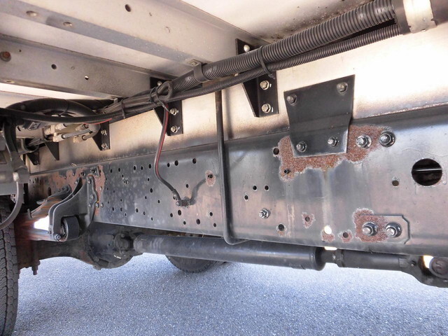 三菱ふそうファイターアルミウイング中型（4t）[写真15]