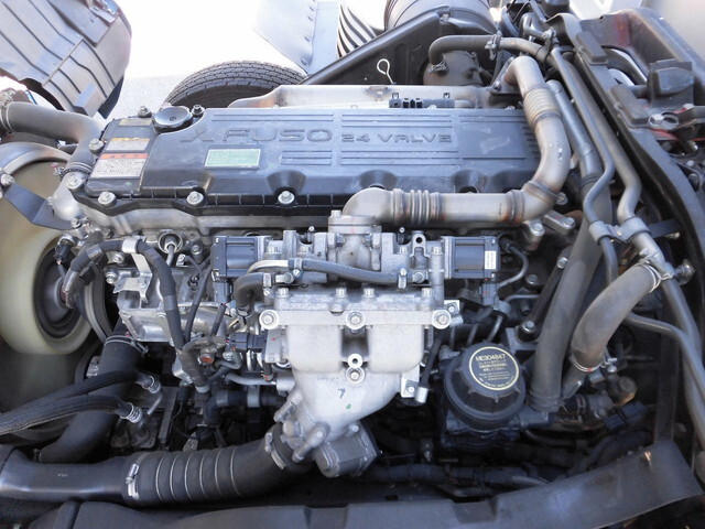 三菱ふそうファイターアルミウイング中型（4t）[写真22]