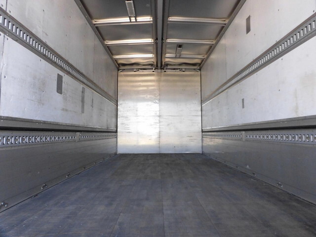 三菱ふそうファイターアルミウイング中型（4t）[写真07]