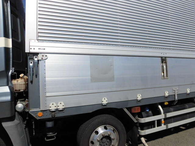 UDトラックスその他の車種アルミウイング大型（10t）[写真27]