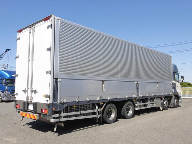 UDトラックスその他の車種アルミウイング大型（10t）[写真03]