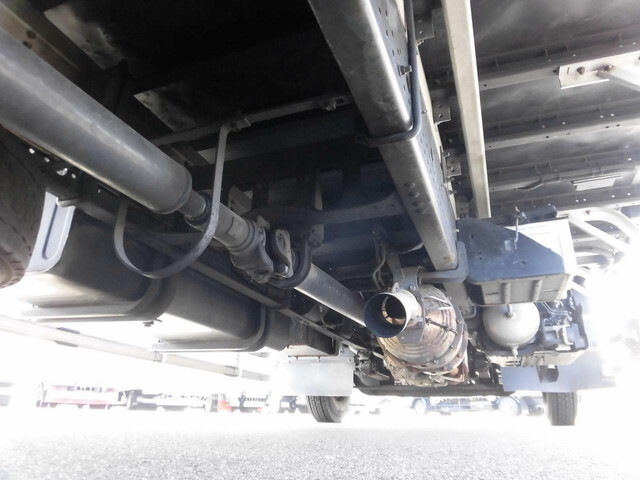 いすゞフォワードアルミウイング中型（4t）[写真11]