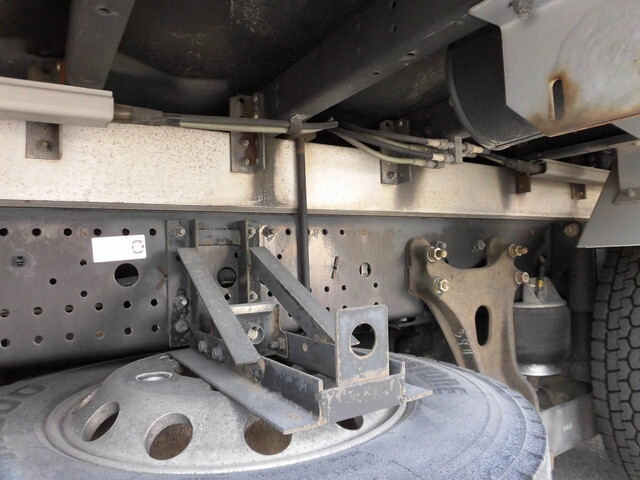 いすゞフォワードアルミウイング中型（4t）[写真13]