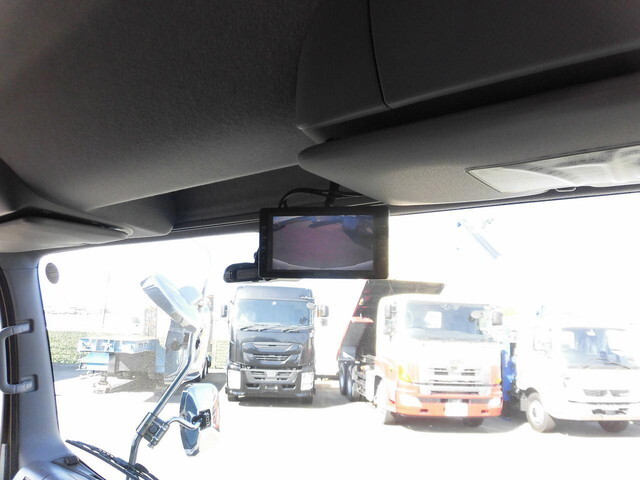 いすゞフォワードアルミウイング中型（4t）[写真17]