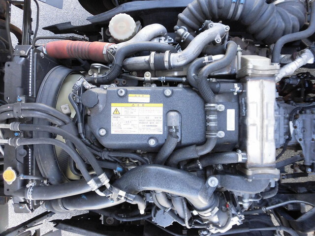 いすゞフォワードアルミウイング中型（4t）[写真21]