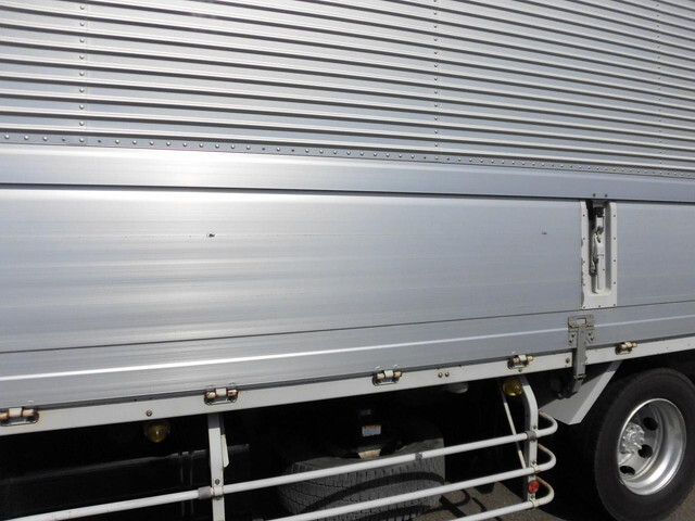 日野レンジャーアルミウイング増トン（6t・8t）[写真26]