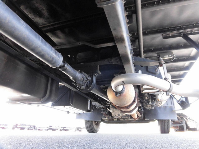 三菱ふそうファイターアルミバン中型（4t）[写真11]