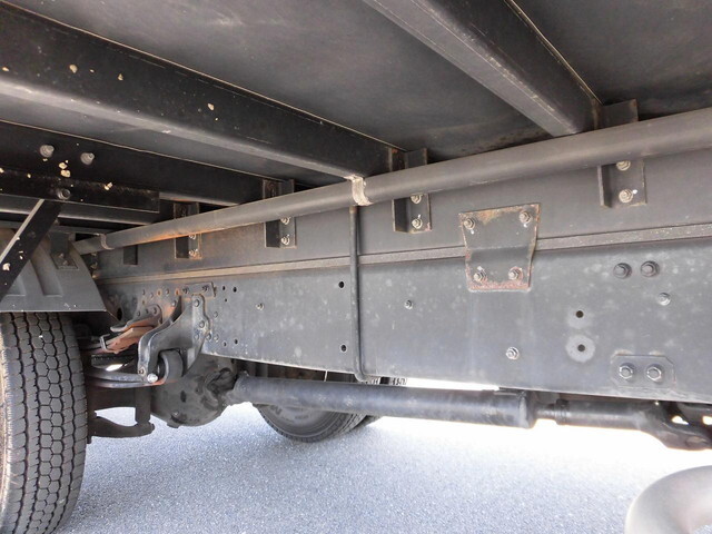 三菱ふそうファイターアルミバン中型（4t）[写真13]