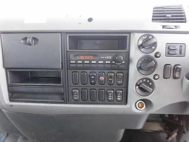 三菱ふそうファイターアルミバン中型（4t）[写真17]