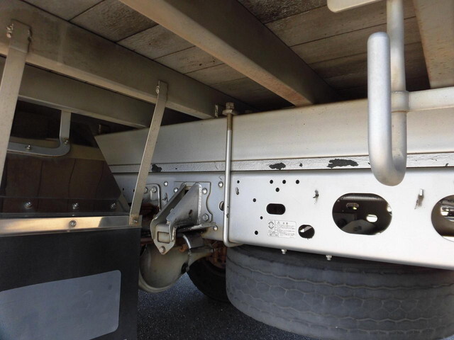 いすゞフォワードアルミブロック中型（4t）[写真12]