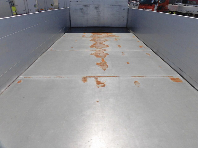 いすゞフォワードアルミブロック中型（4t）[写真07]