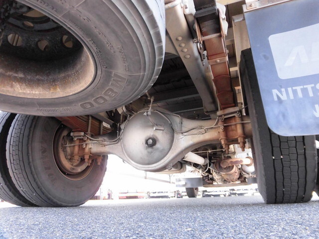 いすゞフォワードアルミブロック中型（4t）[写真08]