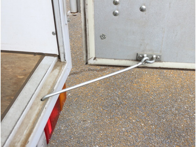 いすゞエルフパネルバン小型（2t・3t）[写真10]