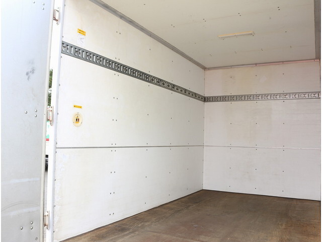 いすゞエルフパネルバン小型（2t・3t）[写真12]