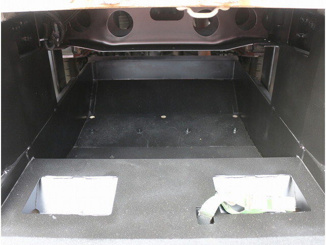 いすゞエルフパネルバン小型（2t・3t）[写真21]