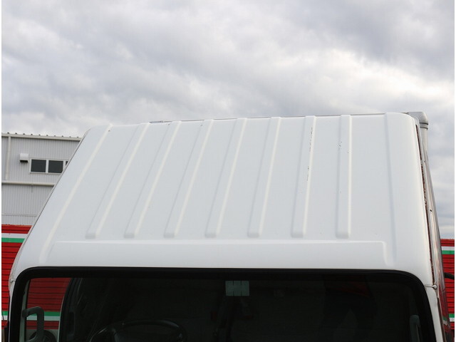 いすゞエルフパネルバン小型（2t・3t）[写真22]
