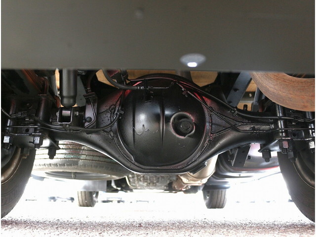 いすゞエルフパネルバン小型（2t・3t）[写真36]