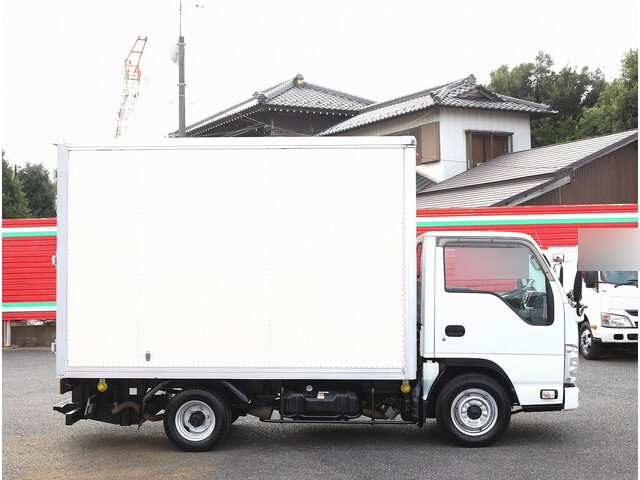 いすゞエルフパネルバン小型（2t・3t）[写真06]