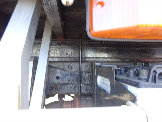 日野レンジャークレーン3段増トン（6t・8t）[写真11]