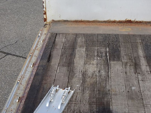 日野レンジャークレーン3段増トン（6t・8t）[写真23]