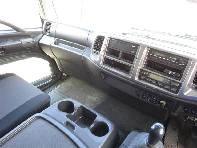 日野レンジャークレーン3段増トン（6t・8t）[写真28]