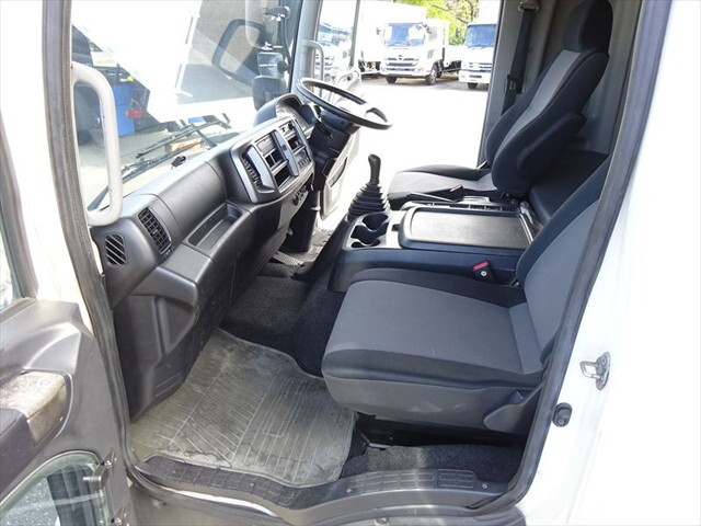 日野レンジャークレーン3段増トン（6t・8t）[写真30]