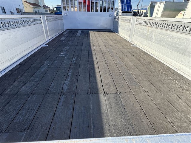 日野レンジャークレーン3段増トン（6t・8t）[写真09]