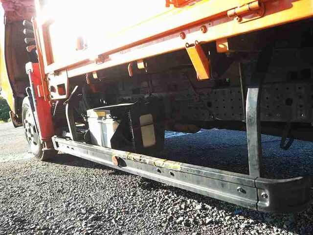 三菱ふそうキャンタークレーン4段小型（2t・3t）[写真27]