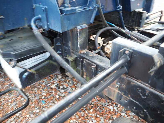 三菱ふそうキャンターダンプ・クレーン付小型（2t・3t）[写真28]