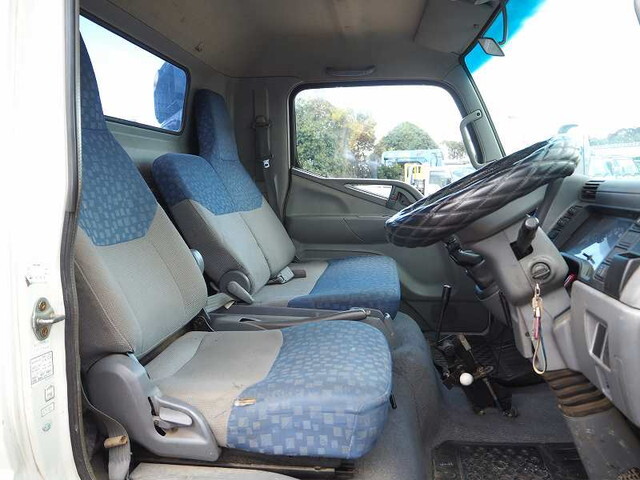 三菱ふそうキャンターダンプ・クレーン付小型（2t・3t）[写真33]