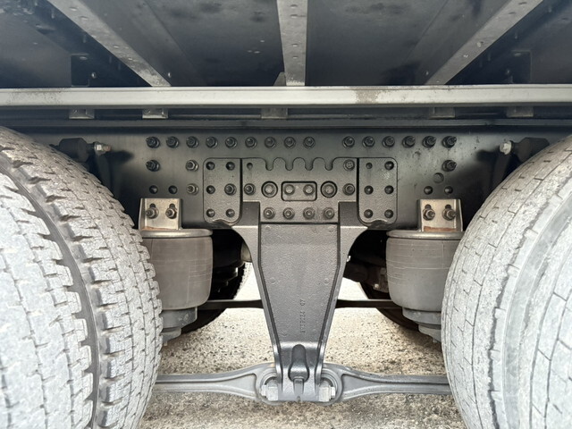 UDトラックスその他の車種アルミウイング大型（10t）[写真13]