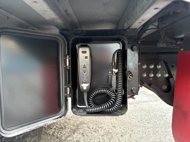 UDトラックスその他の車種アルミウイング大型（10t）[写真17]