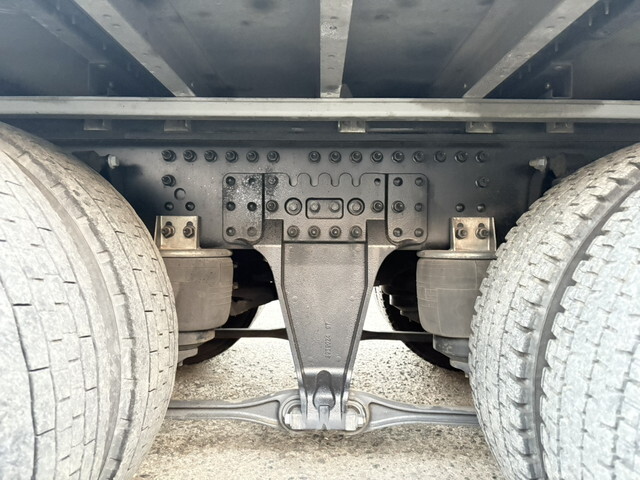 UDトラックスその他の車種アルミウイング大型（10t）[写真18]