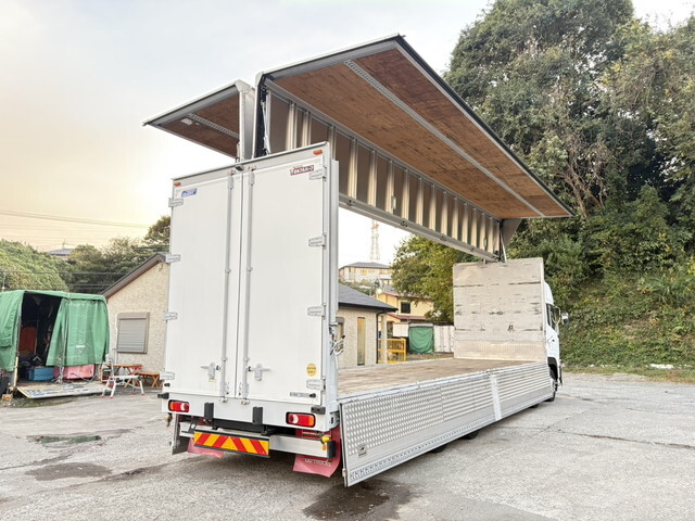 UDトラックスその他の車種アルミウイング大型（10t）[写真02]