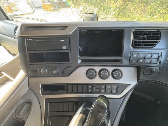 UDトラックスその他の車種アルミウイング大型（10t）[写真23]